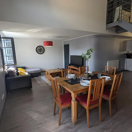Superbe Appartement Duplex En Hyper Centre Le Puy-en-Velay Exterior photo